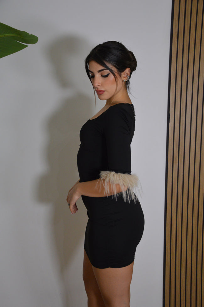 ABITO PLUME CORTO
