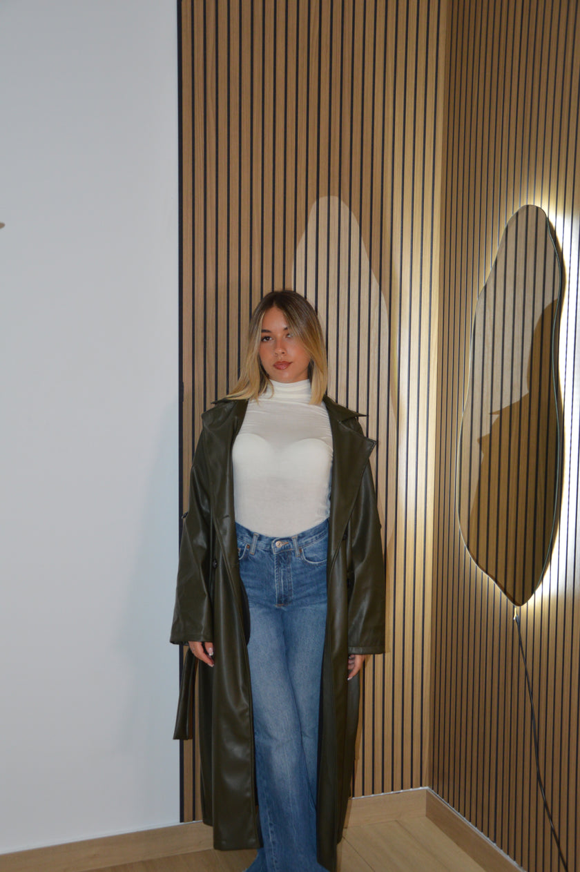 TRENCH DIVA