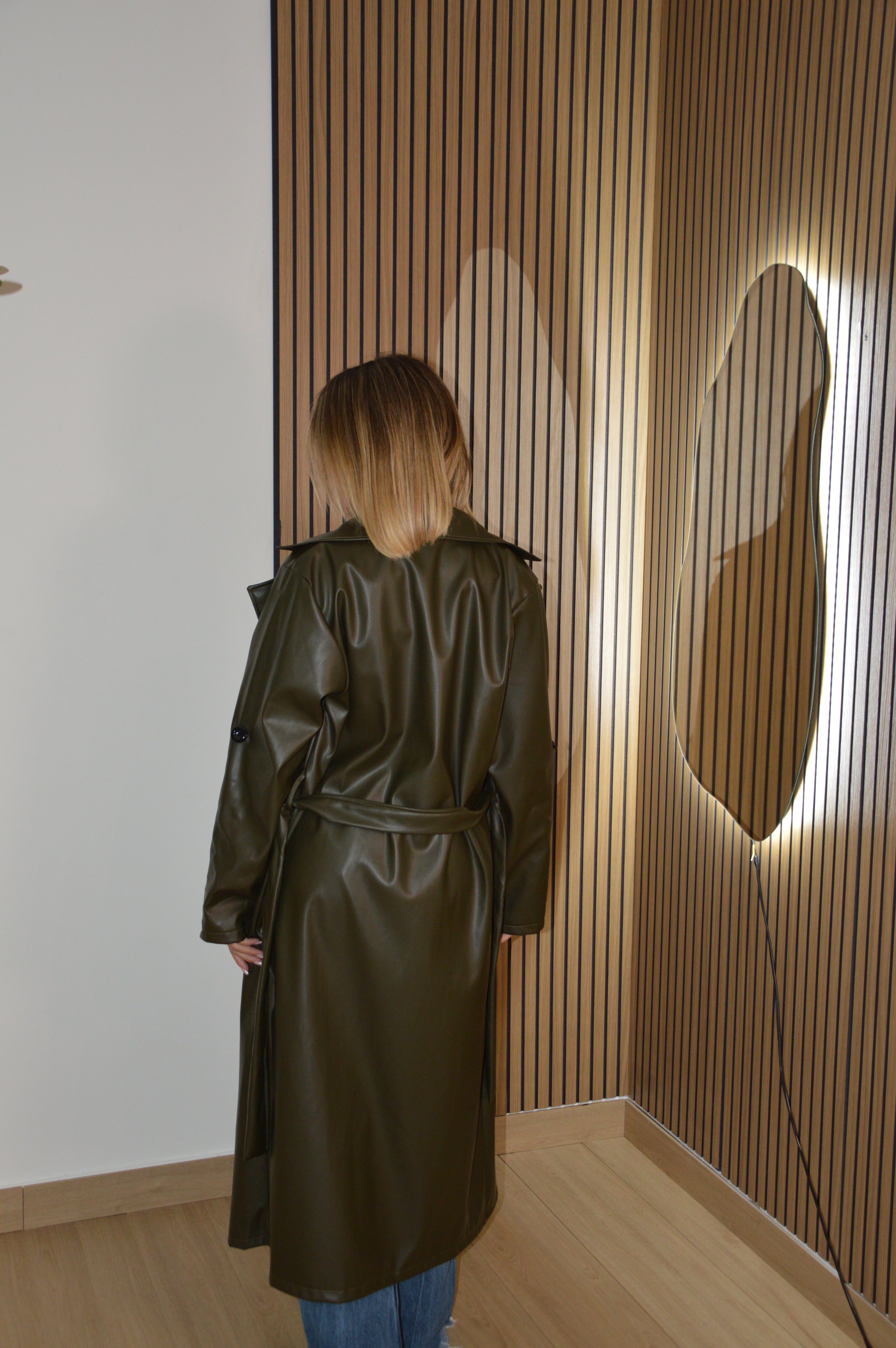 TRENCH DIVA