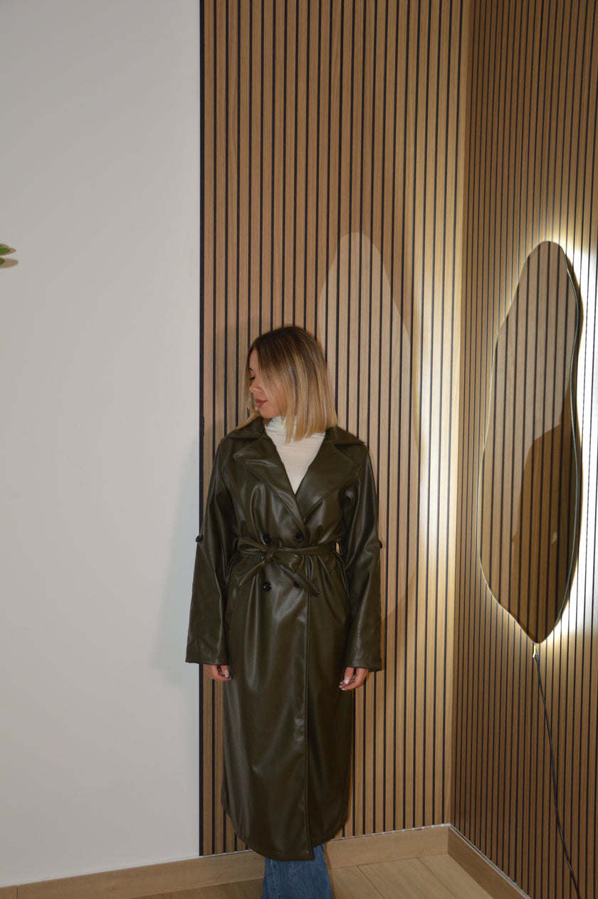 TRENCH DIVA